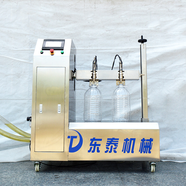 俱往矣，數(shù)風(fēng)流人物，還看東泰半自動(dòng)食用油灌裝機(jī)