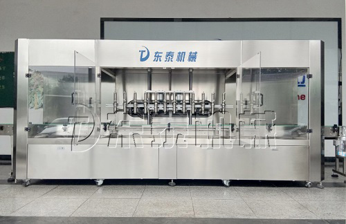 直線式食用油灌裝機(jī)灌裝精度怎么調(diào)？學(xué)會(huì)了真的很重要